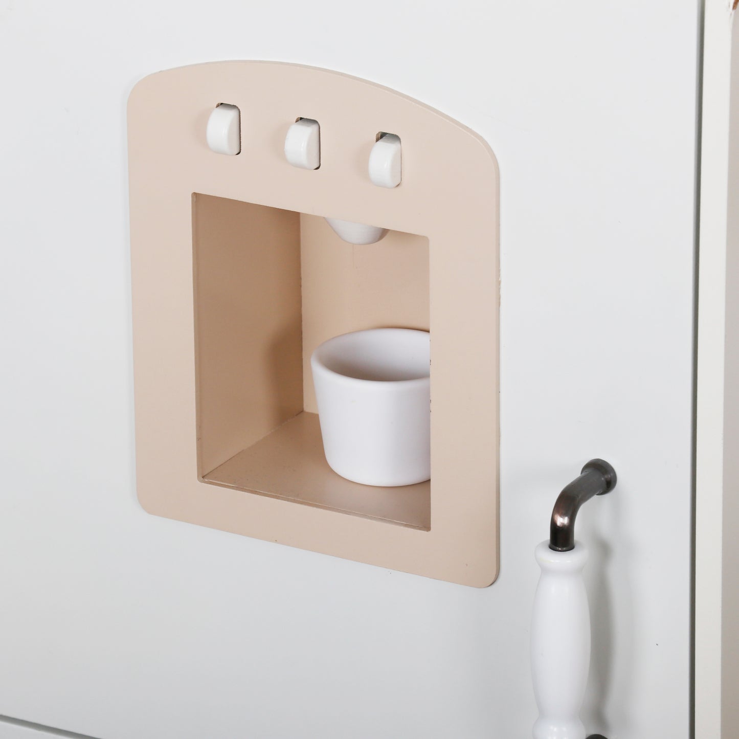 Кафе машина и ниша на детска кухня GINGER HOME – декоративен детайл