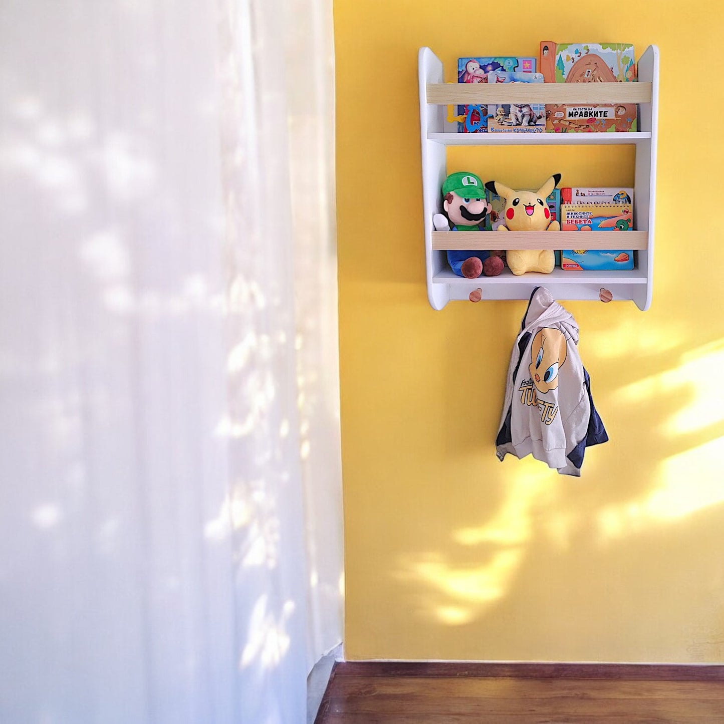 Стенна Детска Етажерка GINGER HOME – Бяла, с Рафтове и Закачалки