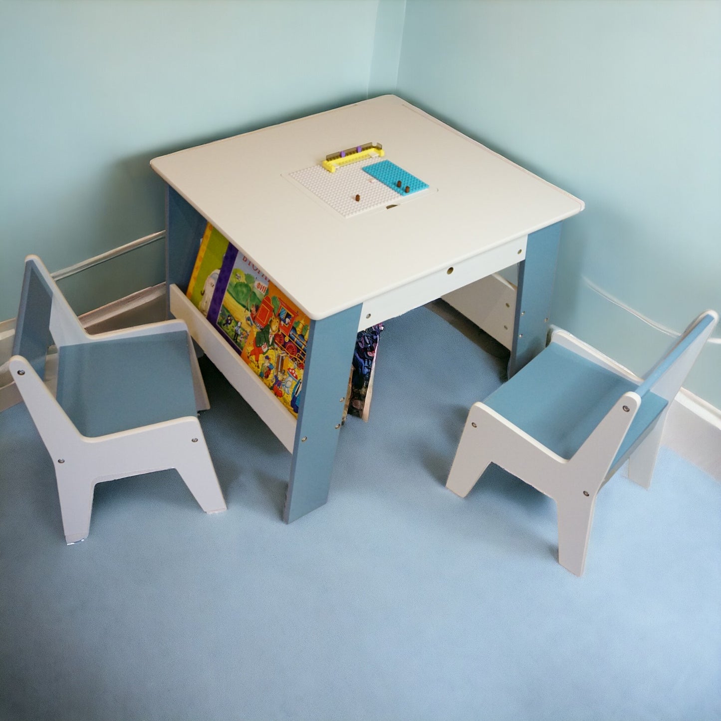 Tavolo in legno per bambini con 2 sedie, con contenitore per giocattoli, giochi di costruzione e libri - Bianco/Blu