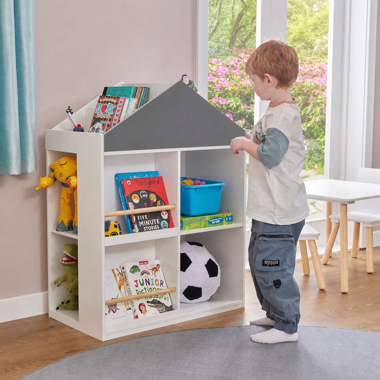 Scaffale per Giocattoli e Libri per Bambini GINGER HOME a Forma di Casetta con Lavagna, Montessori, Bianco, 72.5×40×95.8 cm