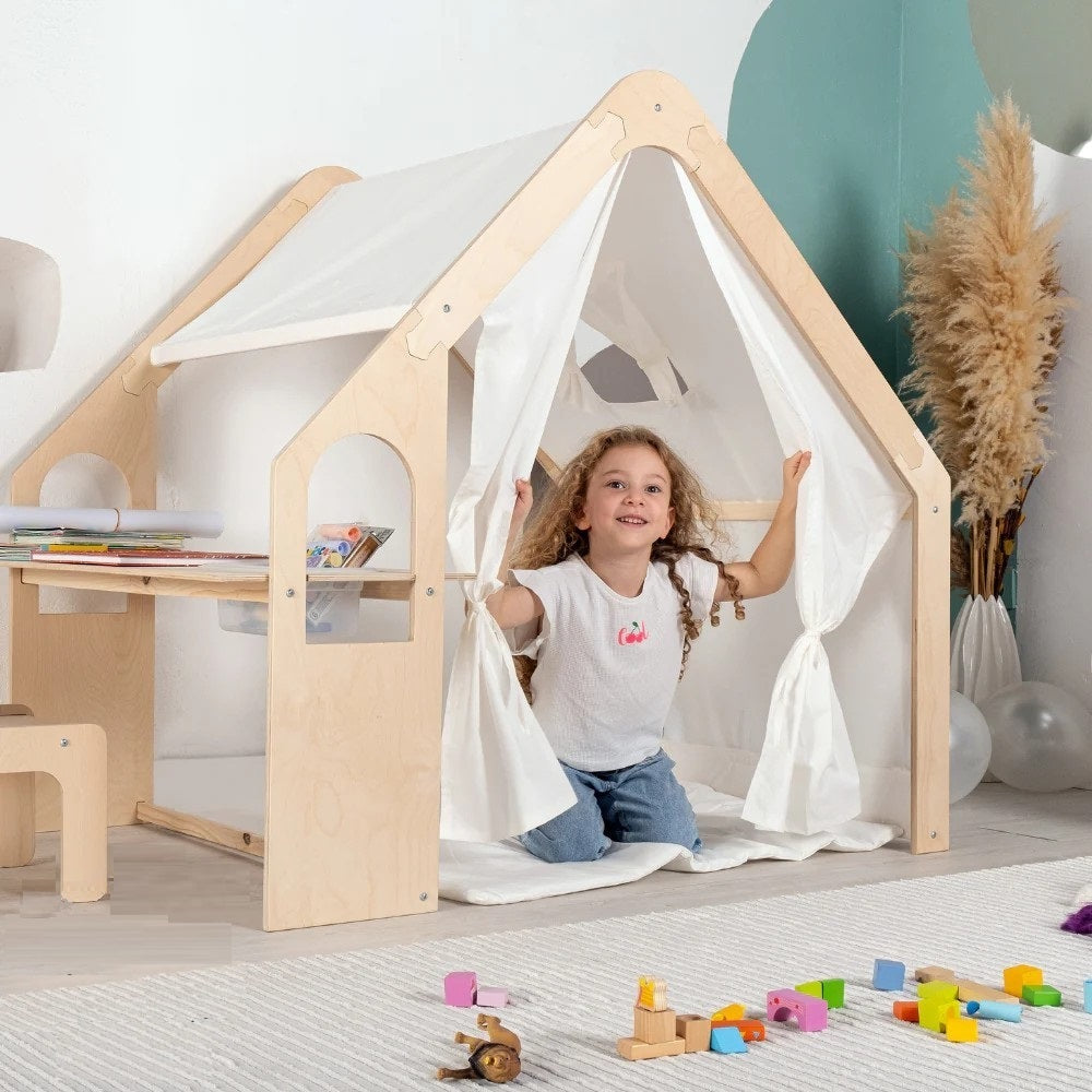 Casetta in legno per bambini 6 in 1 GINGER HOME – Sedia, tavolo, lavagna, organizer, tenda da sole e morbido materassino