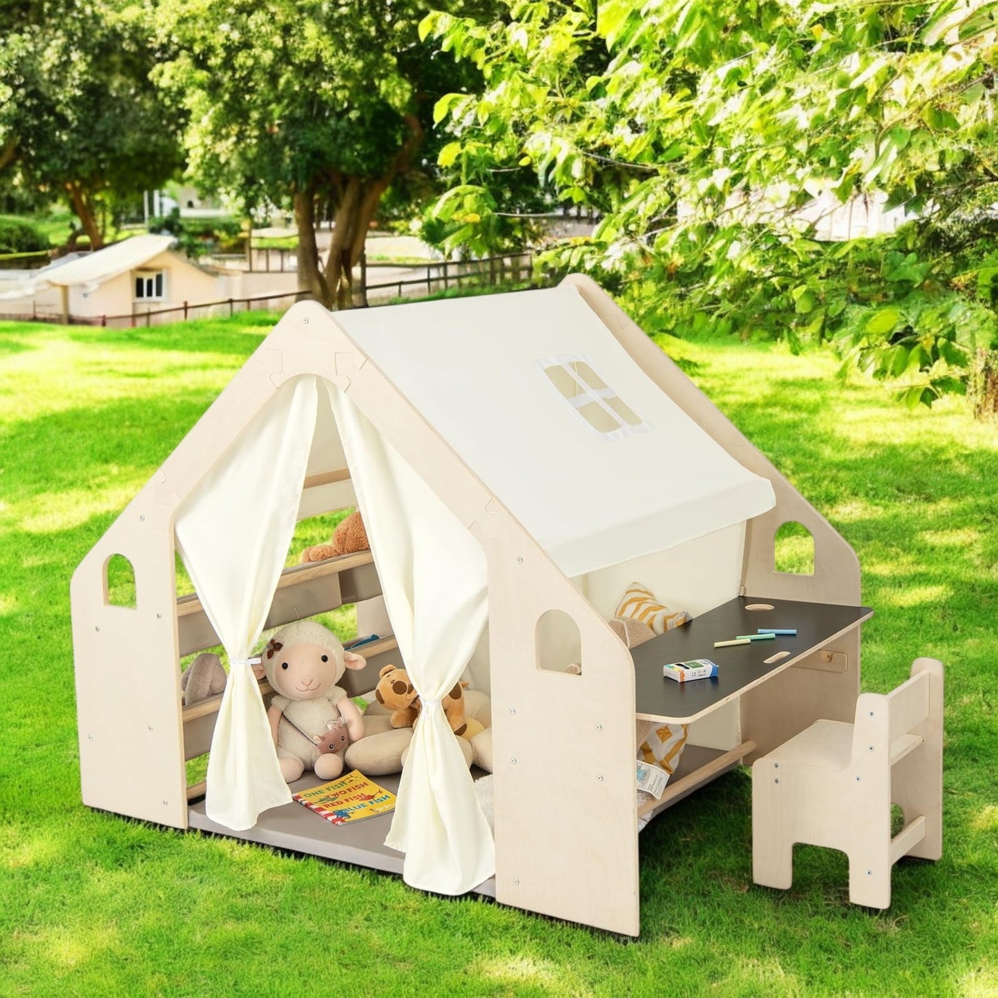 Casetta in legno per bambini 6 in 1 GINGER HOME – Sedia, tavolo, lavagna, organizer, tenda da sole e morbido materassino
