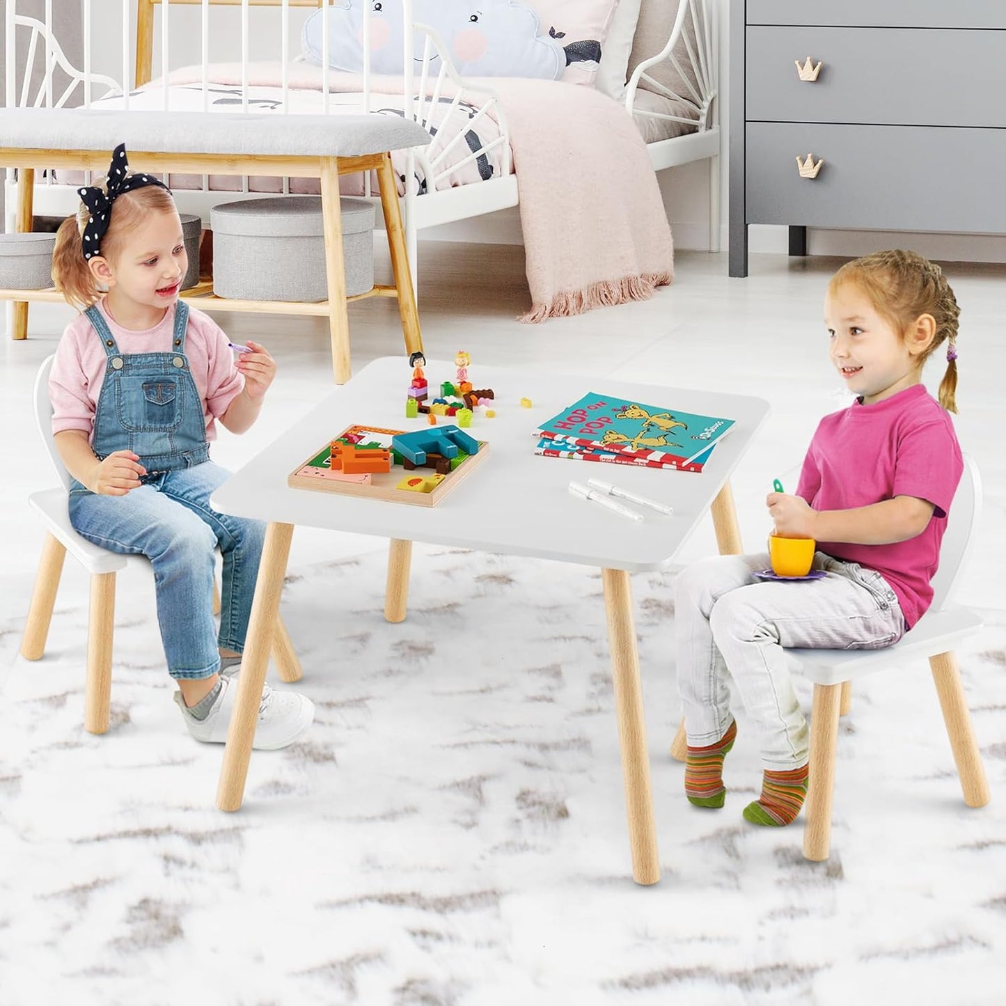 Tavolo in legno per bambini con 2 sedie BUNNY, set per imparare, disegnare, giocare, mangiare, per la cameretta dei bambini, bianco