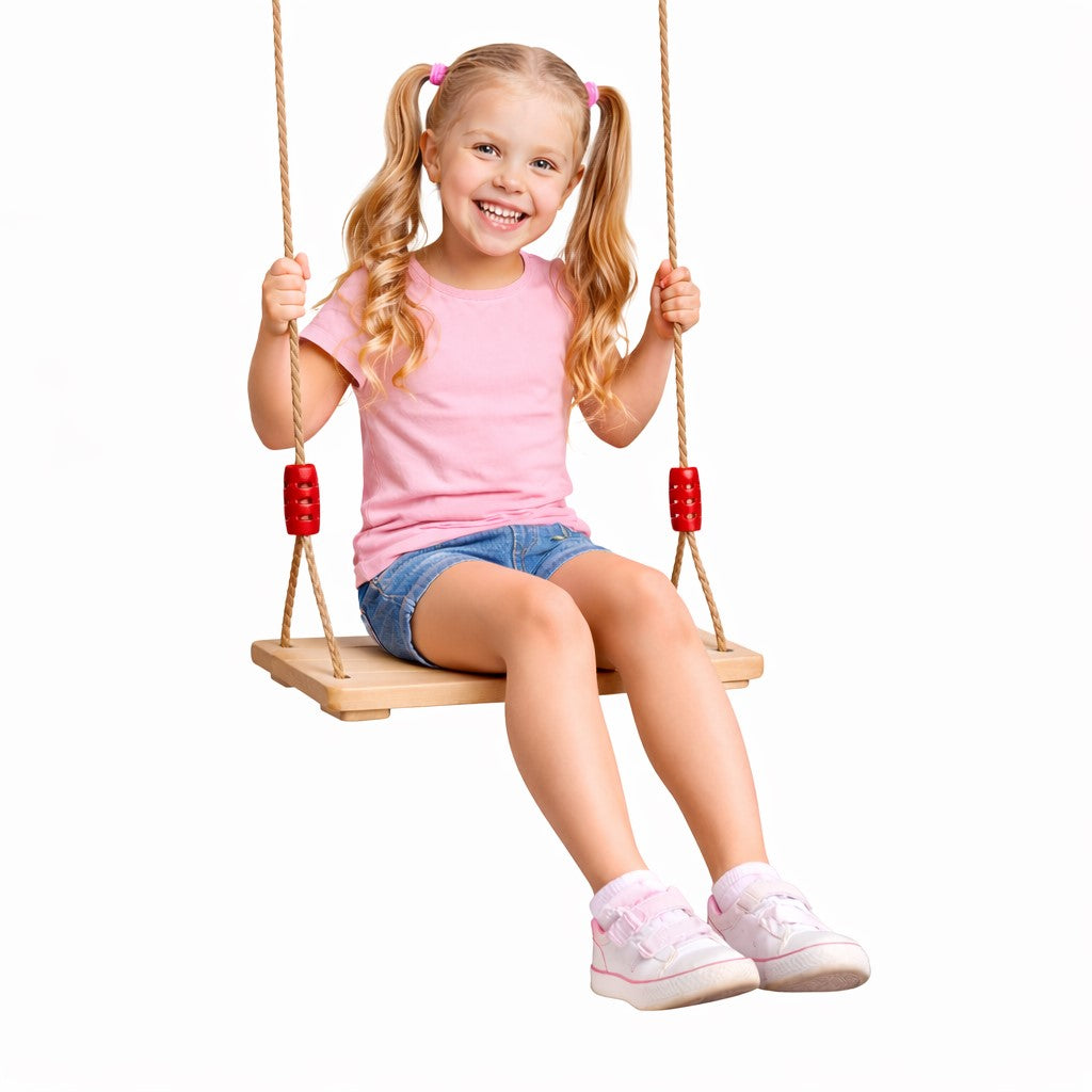 Дете на детска дървена люлка GINGER HOME с плоска седалка и въжета