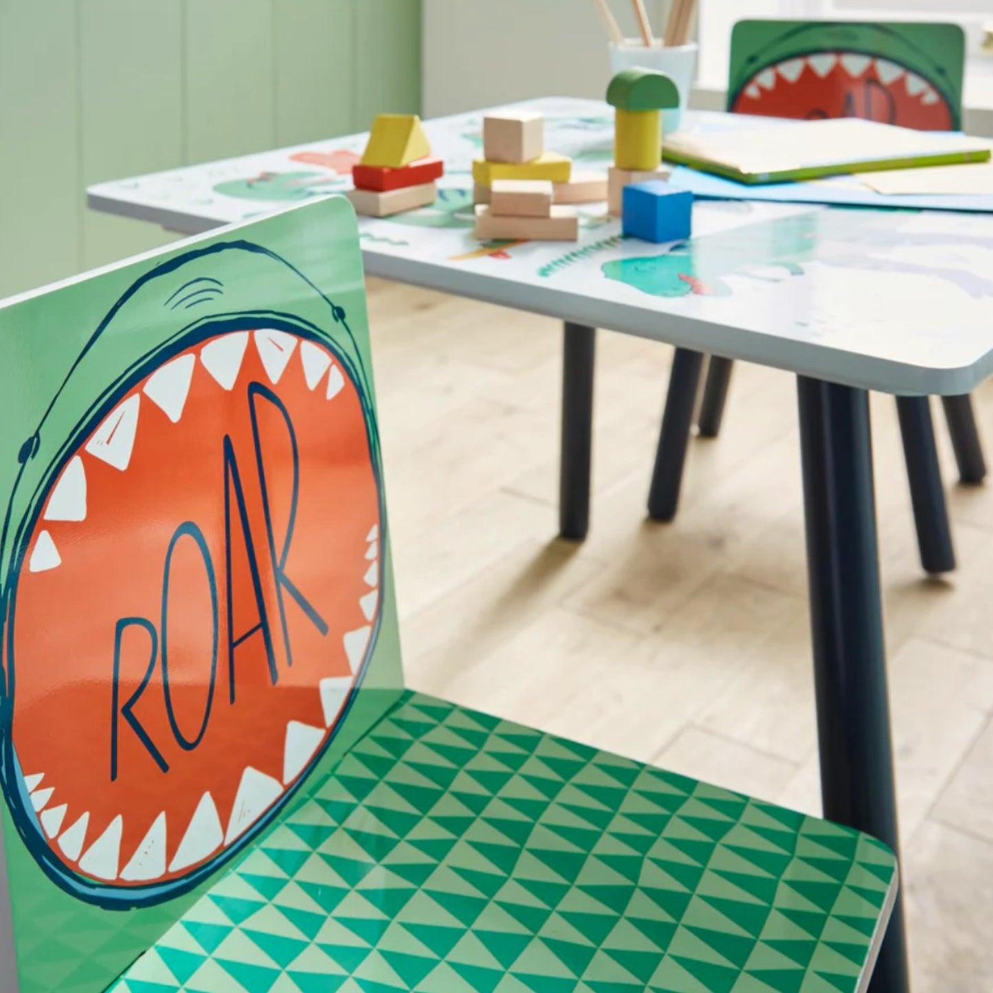 Детска Маса със Столчета GINGER HOME за Рисуване, Игра, Хранене, Дървена, DINOSAUR