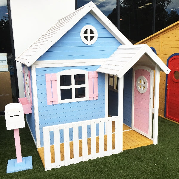 Голяма Дървена Детска Къща с Веранда GINGER HOME, 194x229x210 см, за Игри и Забавления на Открито