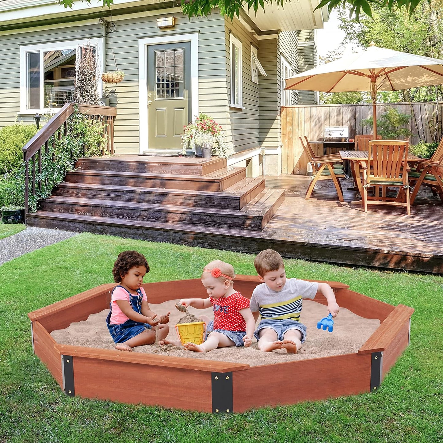 Голям пясъчник за двор и градина с устойчиво на дъжд покривало